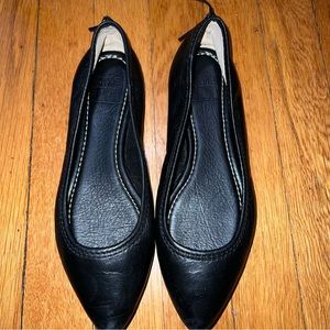 Frye Classic Black Leather Loafers